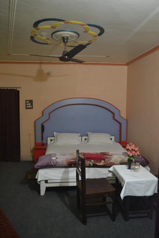 ורנאסי Hotel Sandeep חדר תמונה