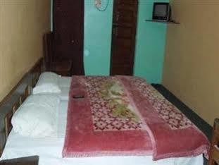 ורנאסי Hotel Sandeep מראה חיצוני תמונה